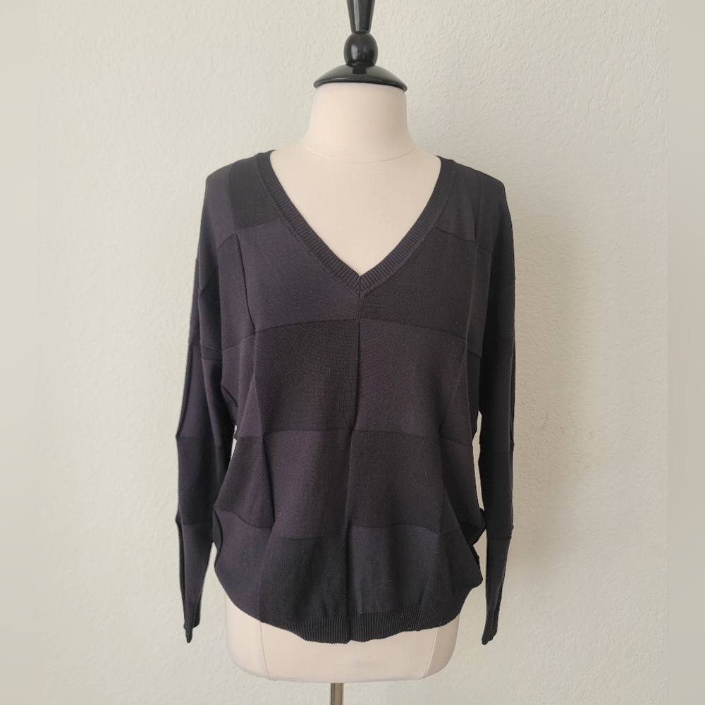 Elliott Lauren Black V Neck Sweater - Size Large